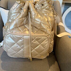 Oliver Thomas Maxed-Out Backpack / Crossbody Travel Bag Metallic Cream